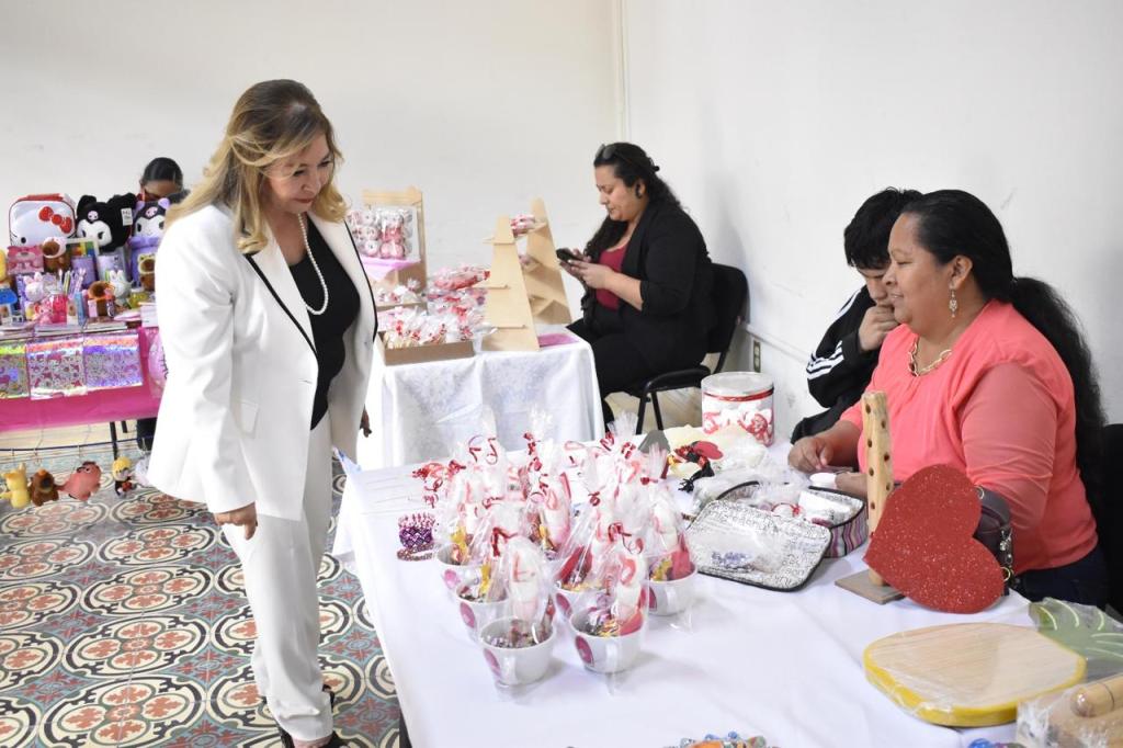 GOBIERNO DEL ESTADO BRINDA APOYO A EMPRENDEDORAS&nbsp;POTOSINAS