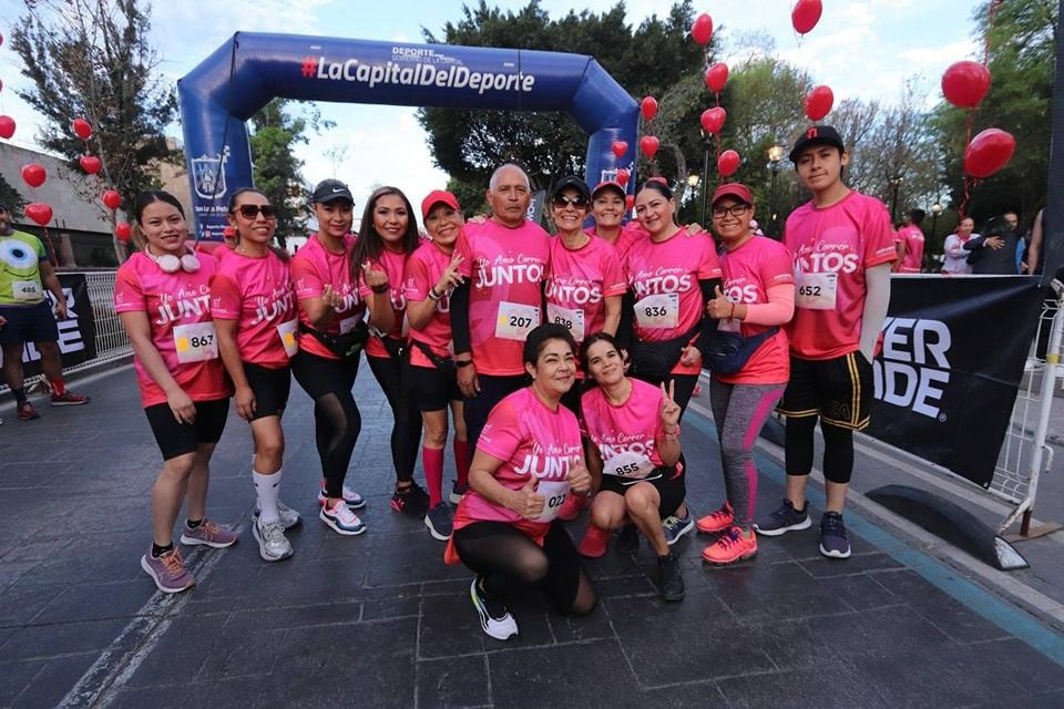 Gran éxito la carrera atlética “Yo Amo Correr Juntos” del Gobierno de la Capital