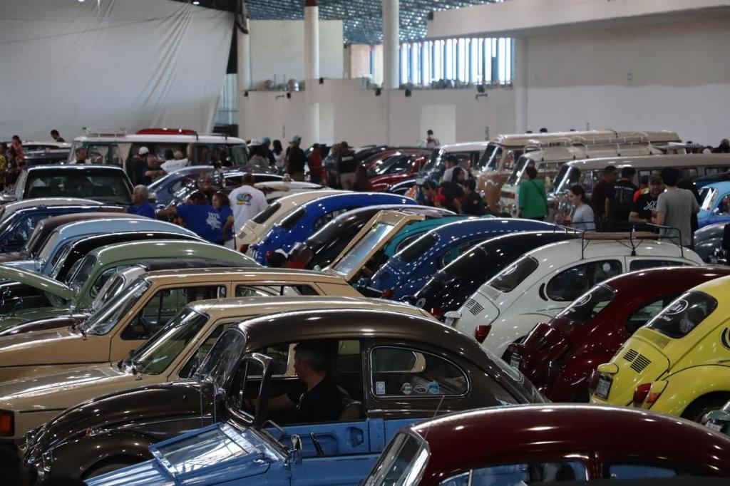 CON MÁS DE 10 MIL ASISTENTES, EL ESTADO CELEBRÓ EL DÍA NACIONAL DEL AUTO&nbsp;ANTIGUO