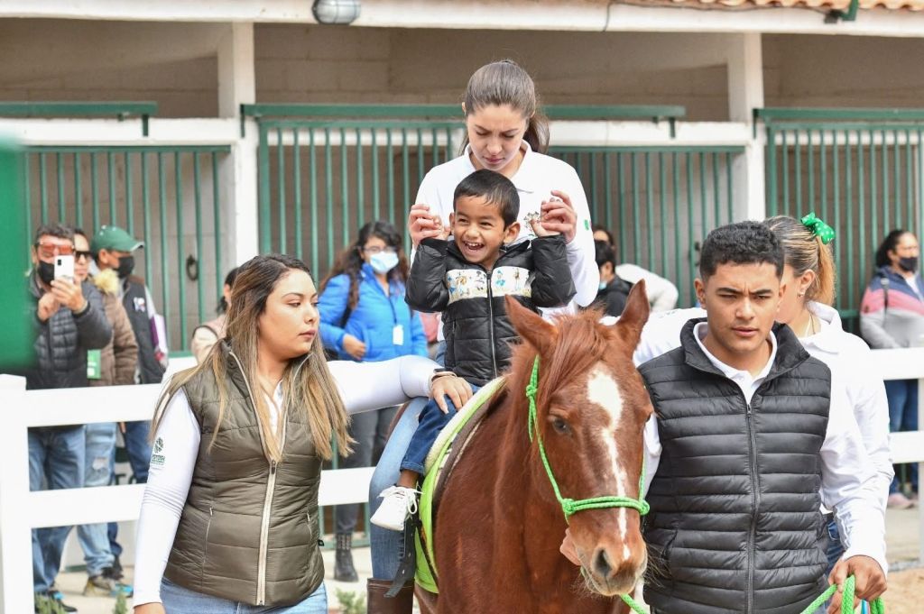 GOBIERNO ESTATAL ARRANCA CERTIFICACIÓN EN&nbsp;EQUINOTERAPIA