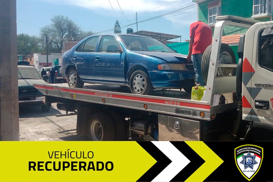 Oficiales de Policía Vial detienen a un sujeto por conducir un vehículo&nbsp;robado