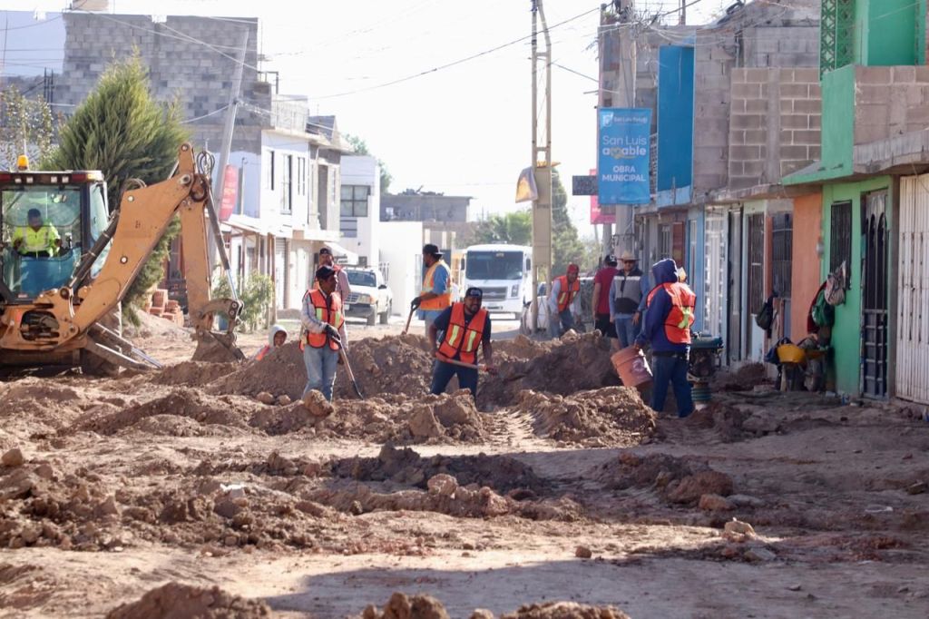 Tras 30 años de rezago, Alcalde Galindo pavimenta calles y lleva justicia social a Los&nbsp;Magueyes