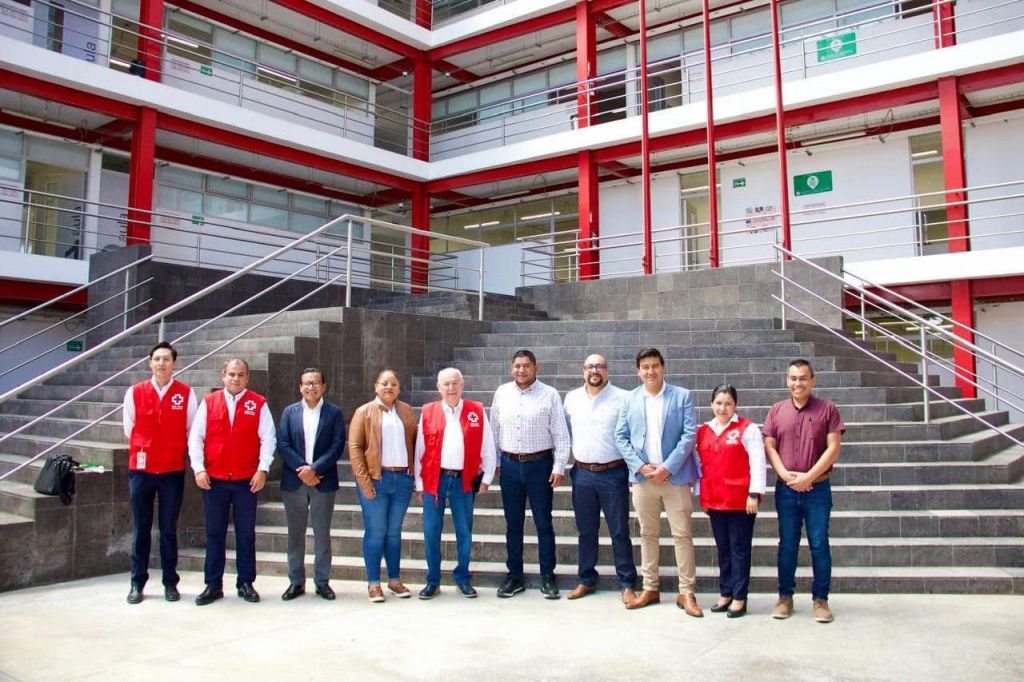 ISMAEL HERNÁNDEZ IMPULSA CAPACITACIÓN CON LA CRUZ&nbsp;ROJA