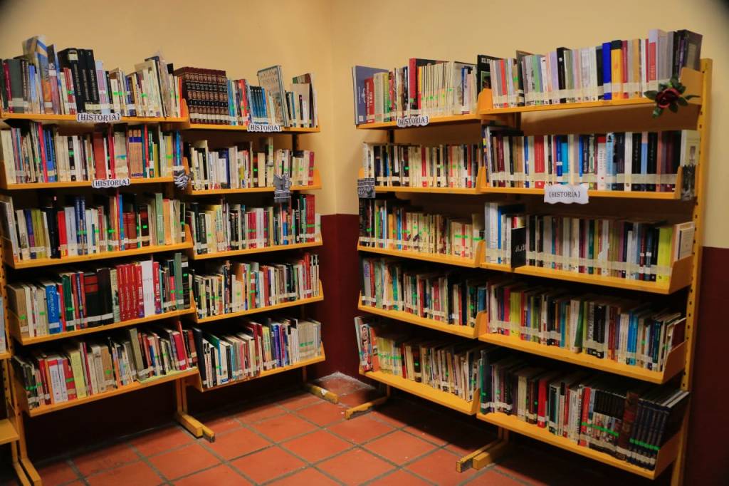 CON BIBLIOTECA MÓVIL POZOS FORTALECERÁ LA LECTURA EN NIÑAS Y&nbsp;NIÑOS