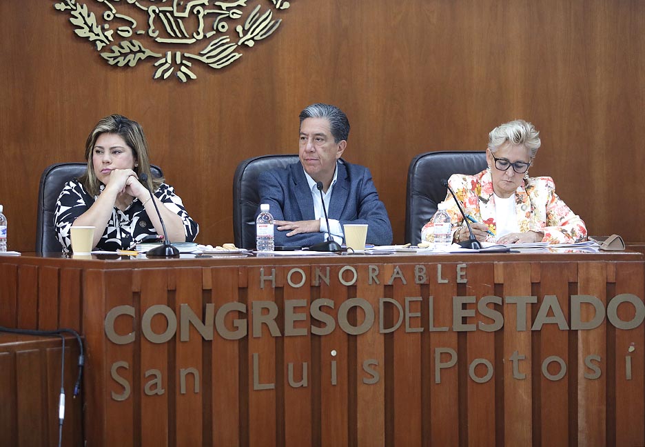 ACUDEN ASPIRANTES A PRESIDIR LA CEDH A EXPONER SUS PROYECTOS ANTE INTEGRANTES DE LA COMISIÓN LEGISLATIVA DE DERECHOS HUMANOS: DIP. MARCO ANTONIO GAMA&nbsp;BASARTE