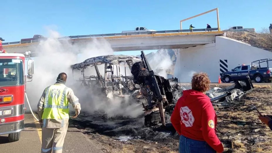 Diez personas calcinadas en tragico accidente en la Autopista Durango-Gómez&nbsp;Palacio