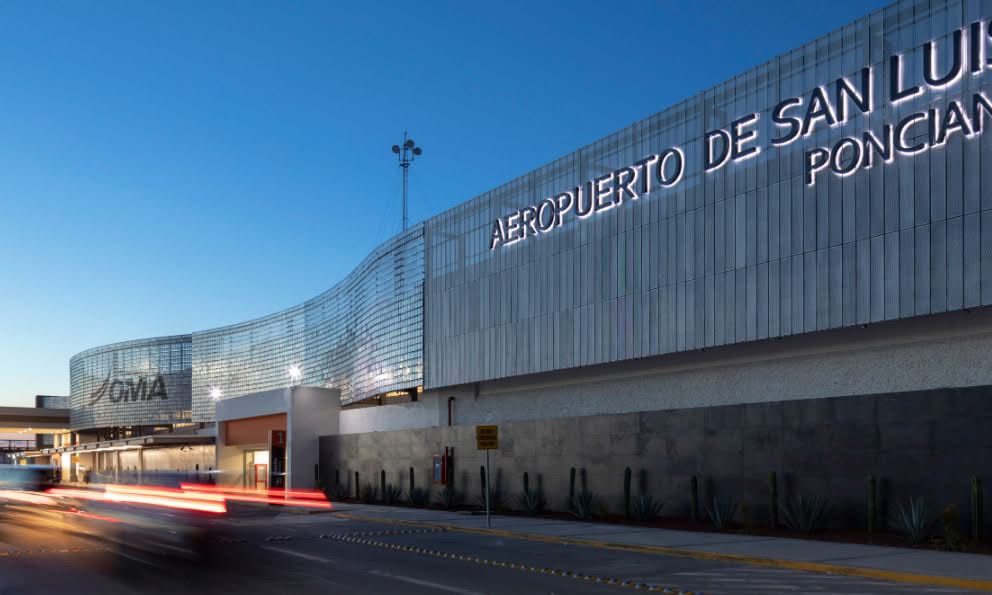 GESTIÓN DE RICARDO GALLARDO FORTALECE CONEXIÓN AÉREA DE SLP