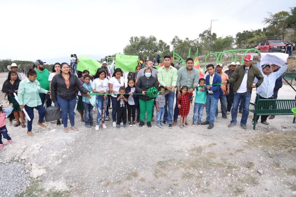 FAMILIAS DE SANTA CATARINA AGRADECEN AL GOBIERNO ESTATAL POR NUEVA ÁREA RECREATIVA