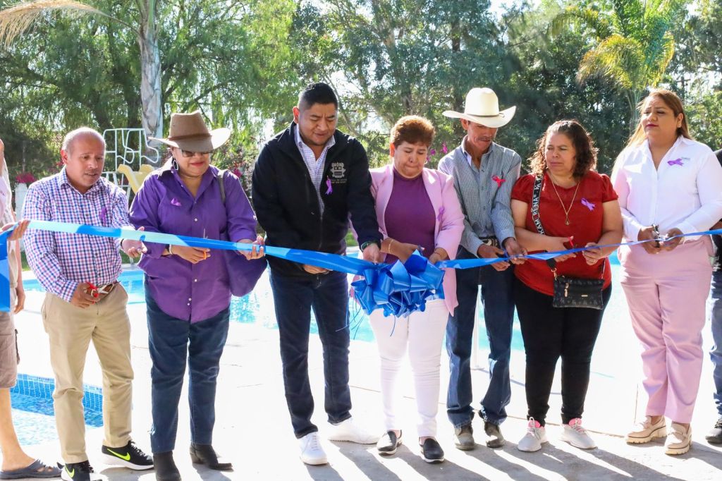 ISMAEL HERNÁNDEZ INAUGURA TERAPIA ACUÁTICA EN VILLA DE&nbsp;REYES