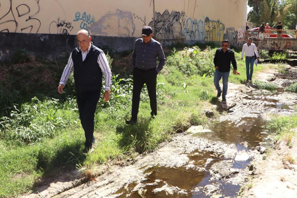 Alcalde Galindo supervisa afluentes de canales pluviales