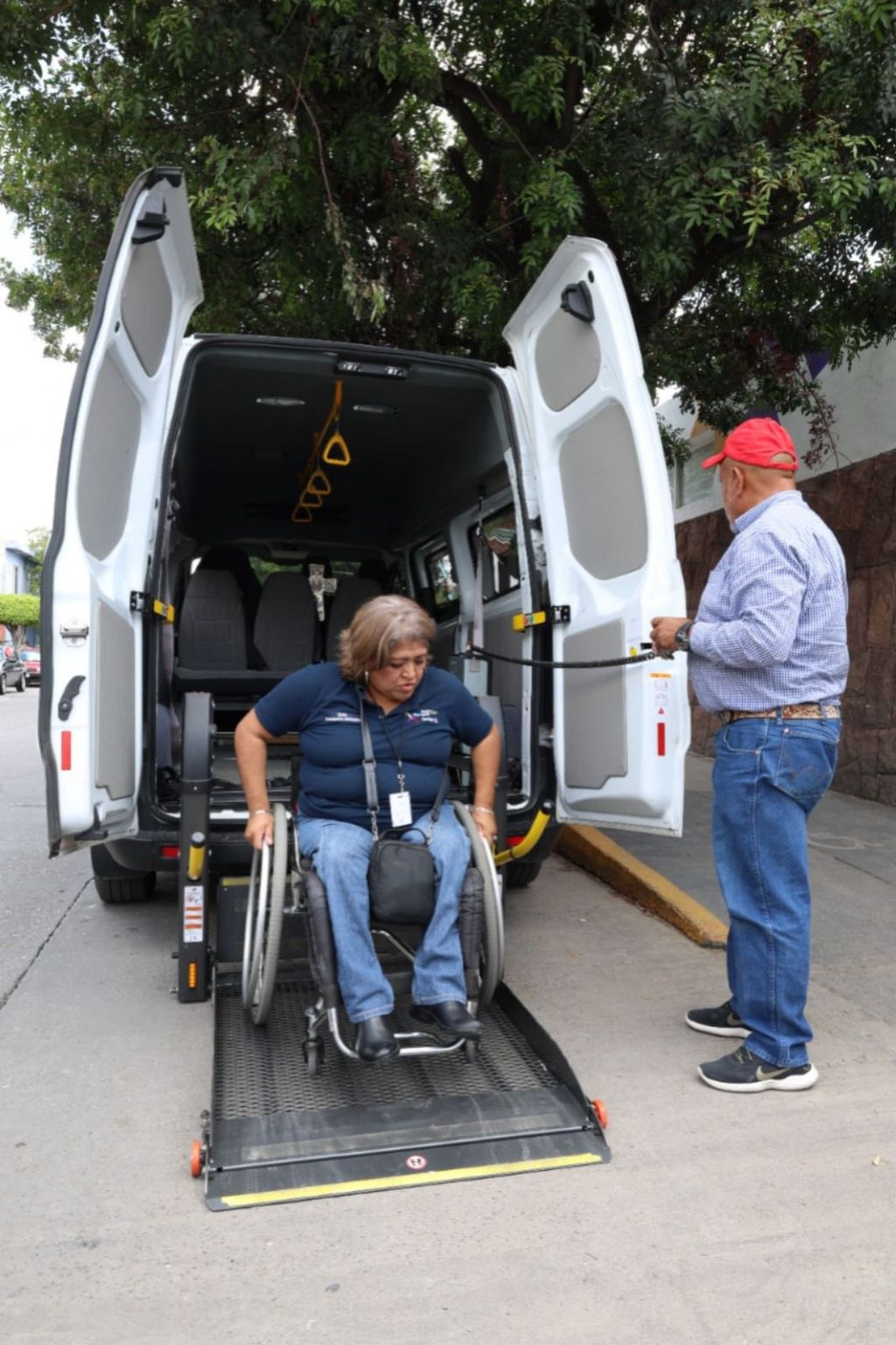 San Luis Capital, ciudad incluyente: DIF Municipal ofrece servicio de transporte adaptado