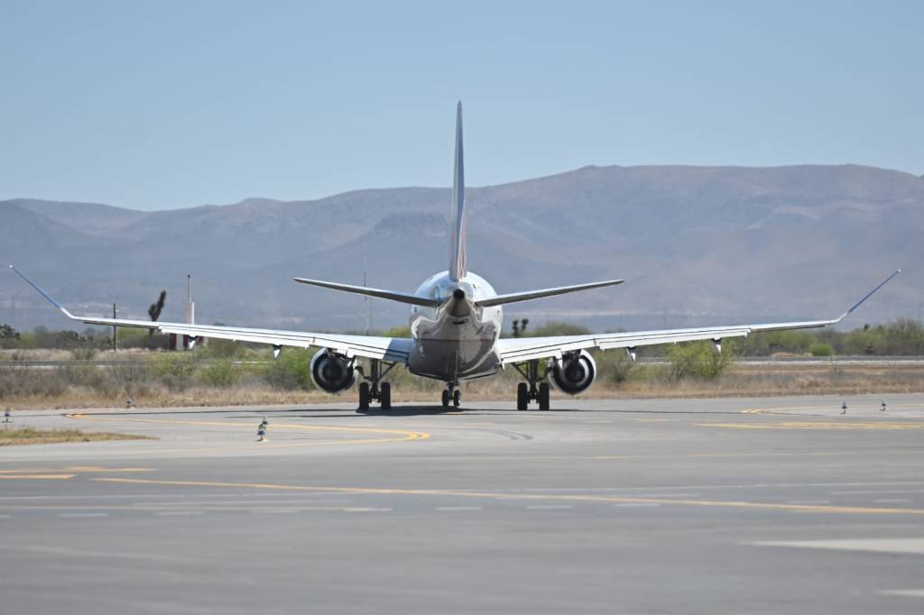 RICARDO GALLARDO FORTALECE LA CONECTIVIDAD AÉREA