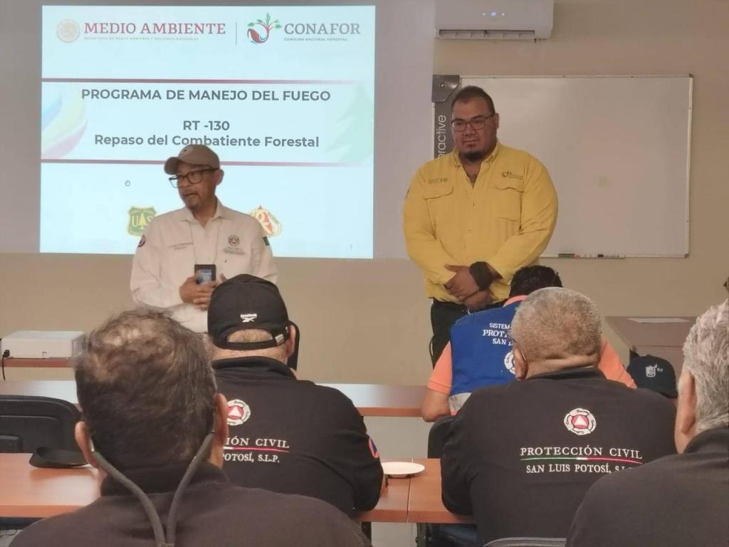 Se actualiza personal de Protección Civil Municipal para dar mejor atención a la población de SLP