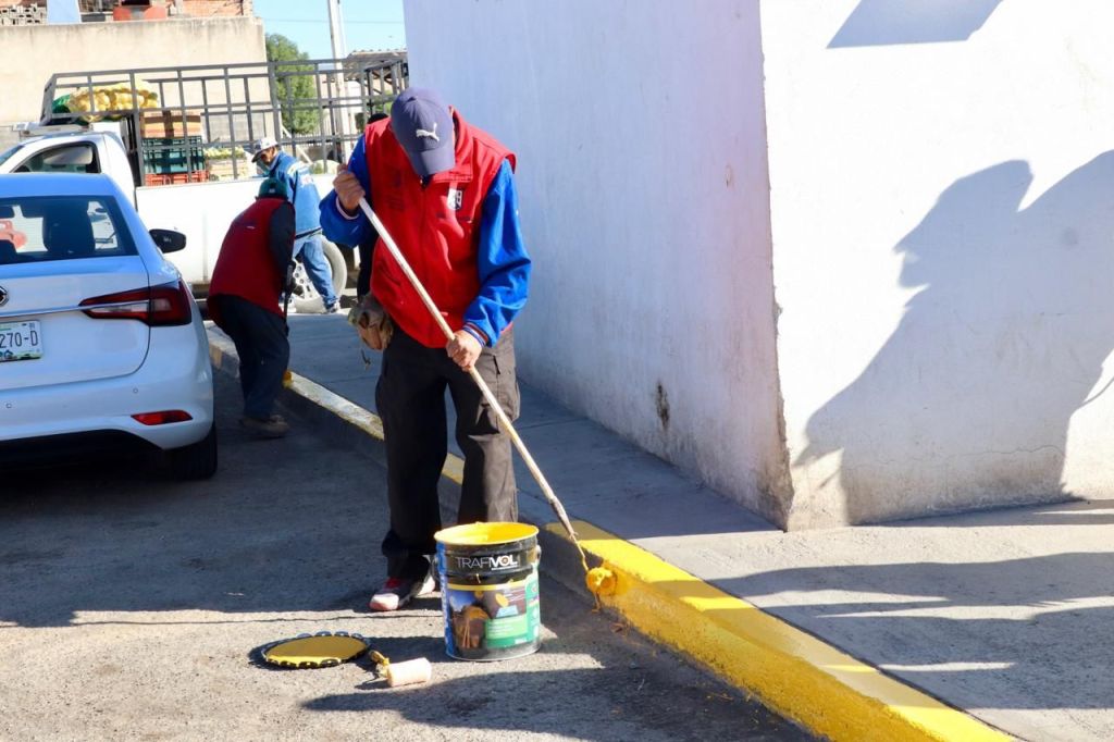 Gobierno de la Capital refuerza trabajos de alumbrado, imagen urbana y áreas verdes