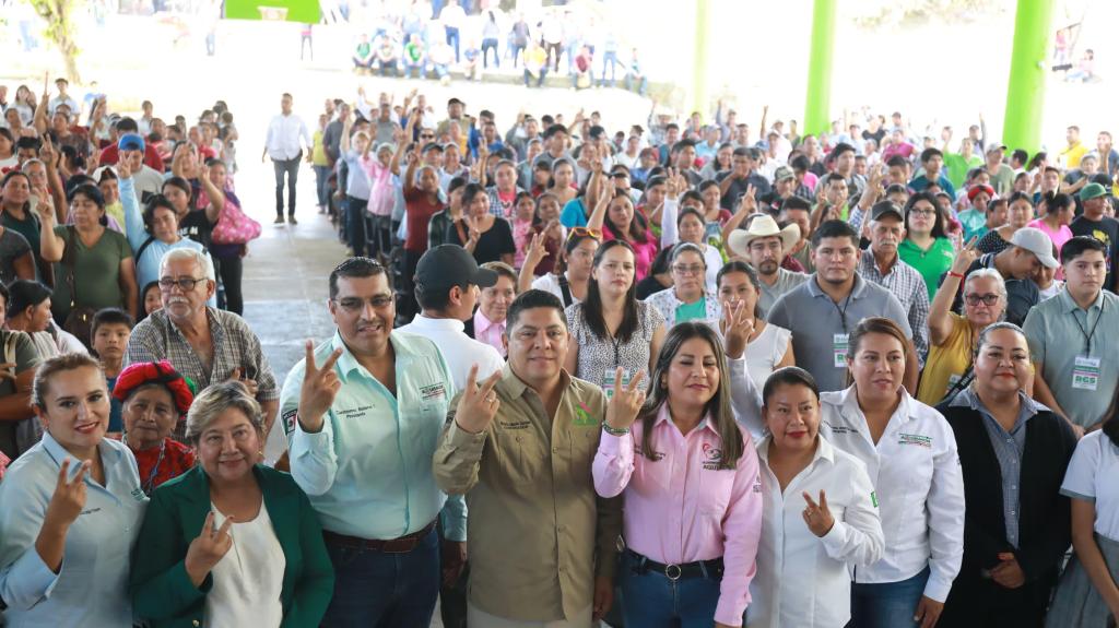 RICARDO GALLARDO INICIA RESCATE DE UNIDAD DEPORTIVA EN AQUISMÓN