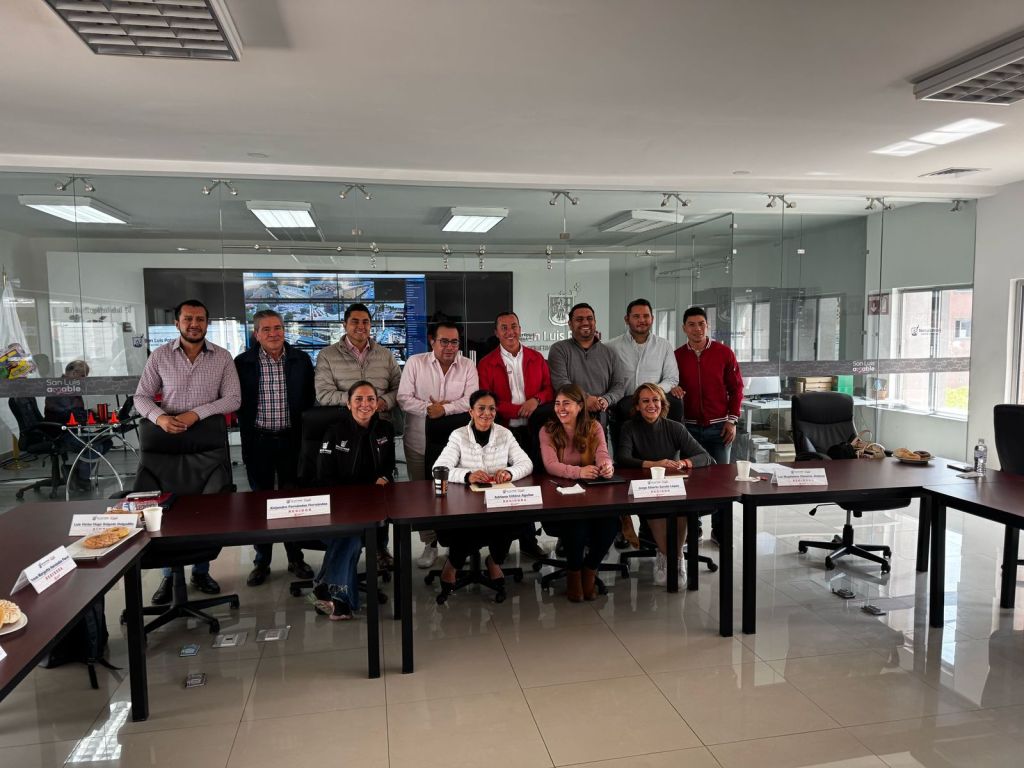 Comisión de Derechos Humanos del Cabildo, en sesión permanente para acompañar renovación de Codesol