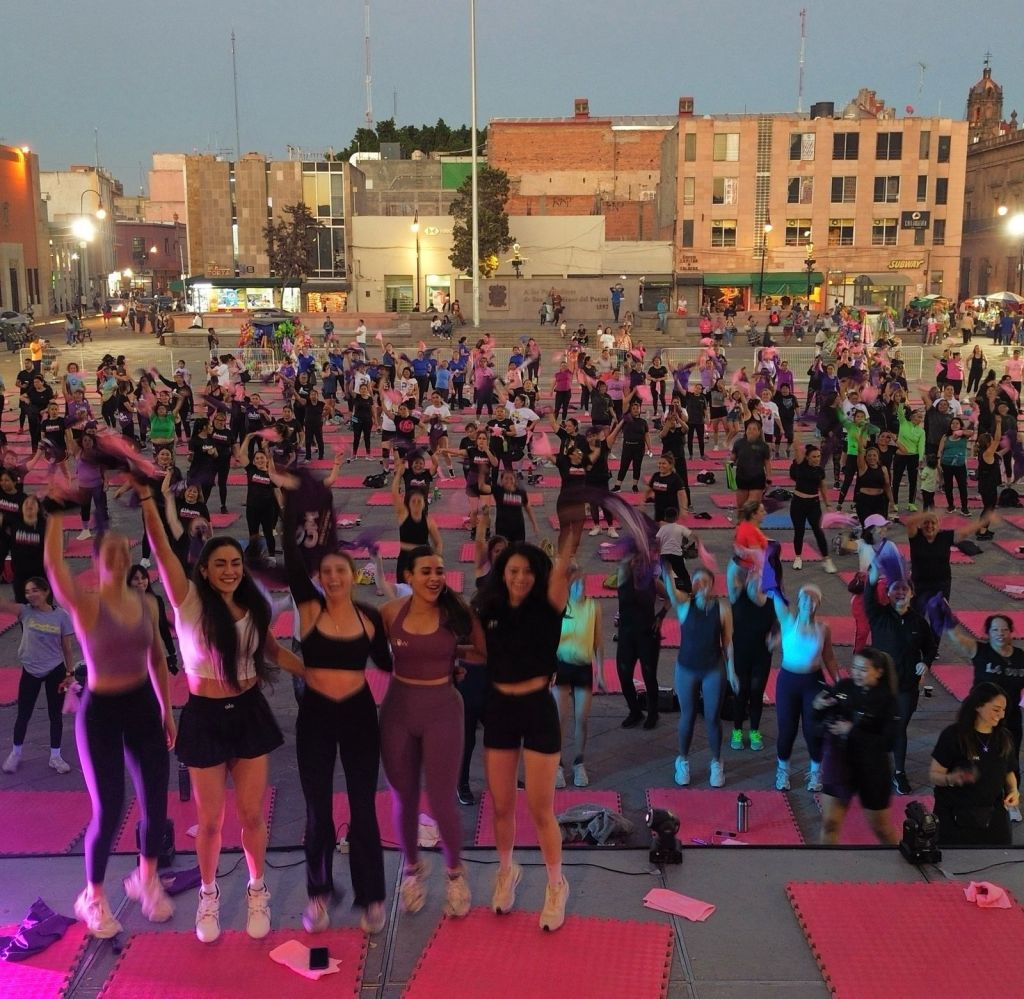 Un éxito la Súper Clase de Funcional realizada en la Plaza de los Fundadores, a cargo del Gobierno de la Capital.