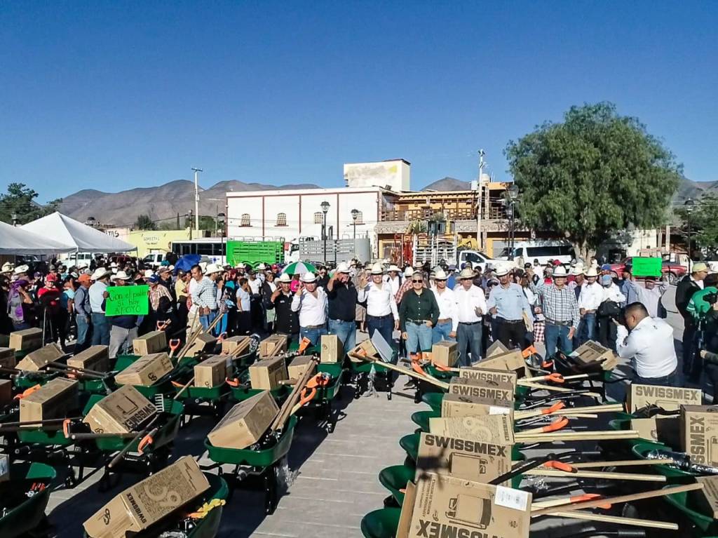 LLEVA GOBIERNO ESTATAL MÁS APOYO AL CAMPO