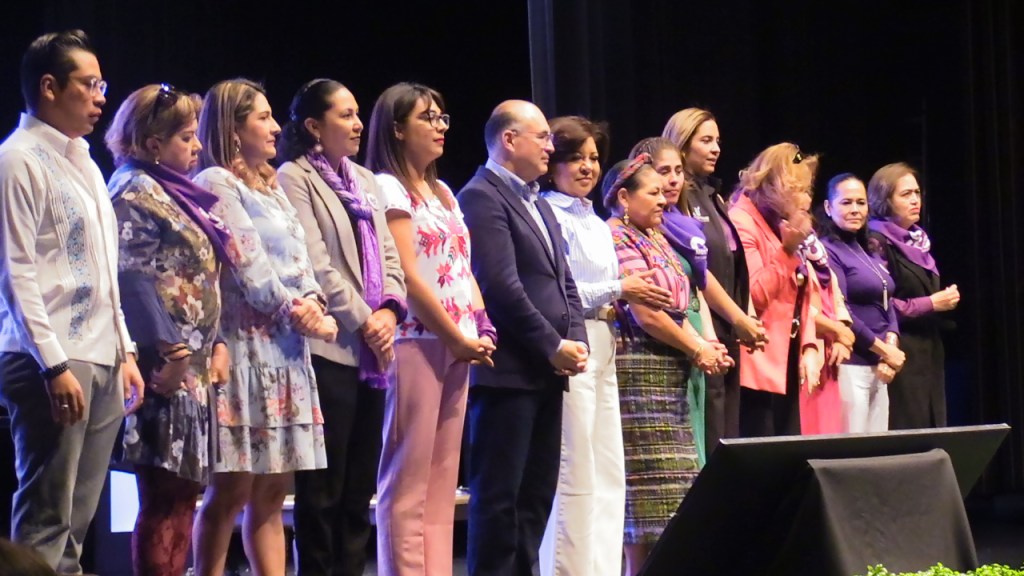 RIGOBERTA MENCHÚ TUM PRESENTÓ LA CONFERENCIA VOCES DE RESISTENCIA MUJERES JUSTICIA Y DIGNIDAD, ENFATIZÓ LA IMPORTANCIA DE INTEGRAR VALORES FUNDAMENTALES EN LA VIDA POLÍTICA DE LAS&nbsp;MUJERES.