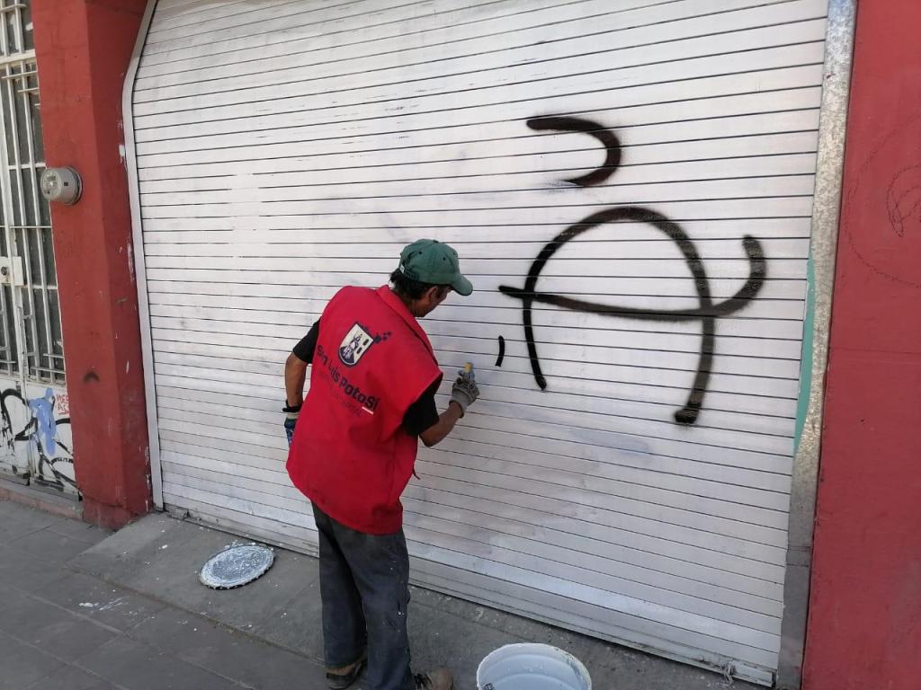 En marcha operativo “Cero grafiti” en el Centro Histórico de San Luis Capital