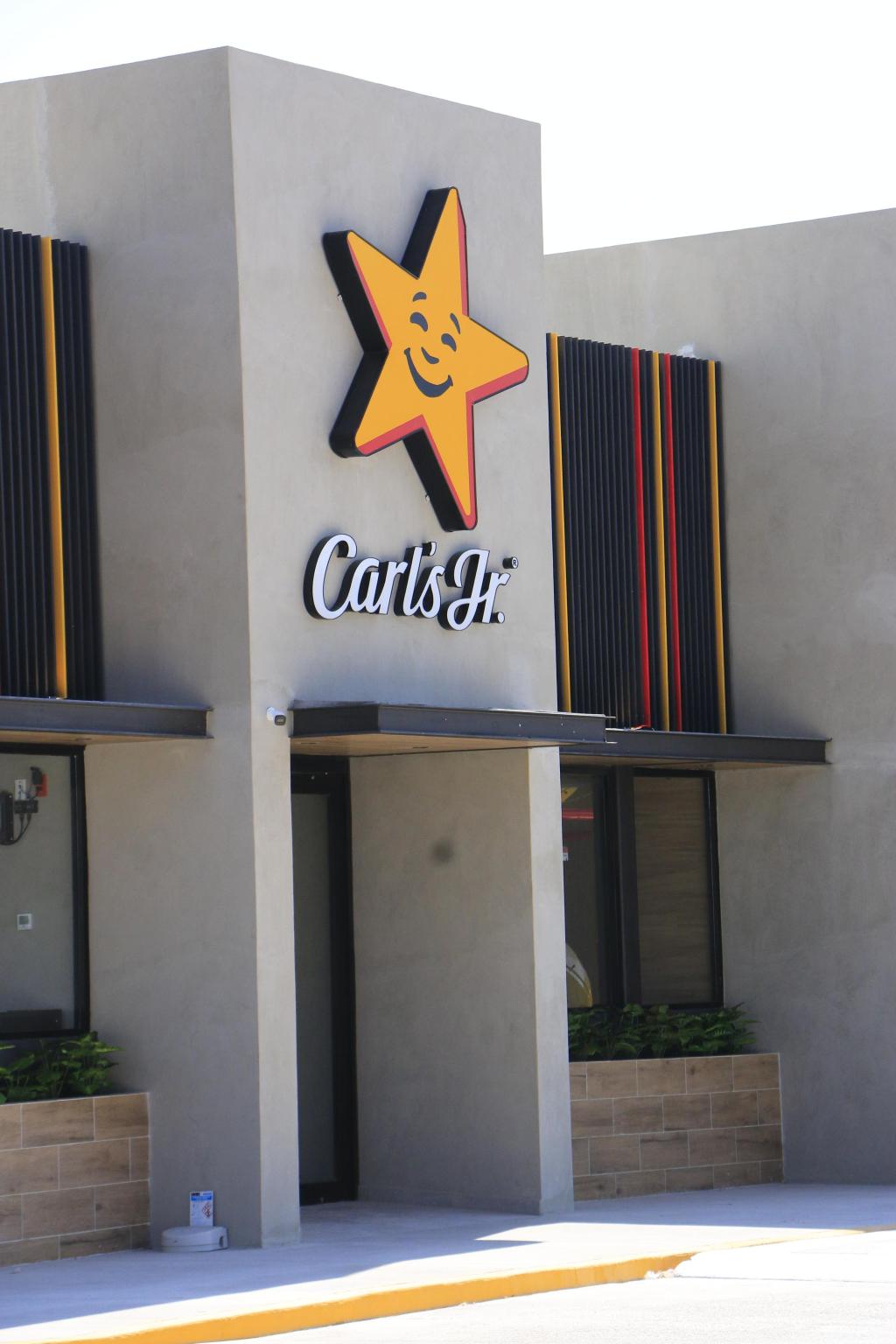 MÁS EMPRESAS SE SUMAN AL DESARROLLO COMERCIAL DE VILLA DE&nbsp;POZOS