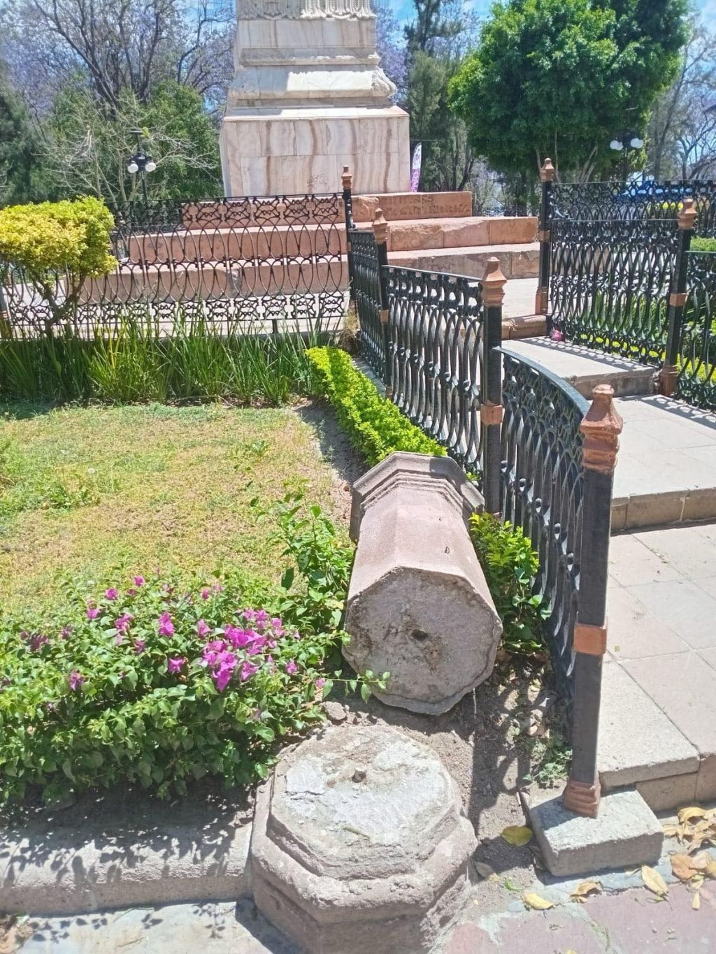 Gobierno Municipal refuerza cuidado del Patrimonio Histórico: restauran columna ornamental en la&nbsp;Alameda