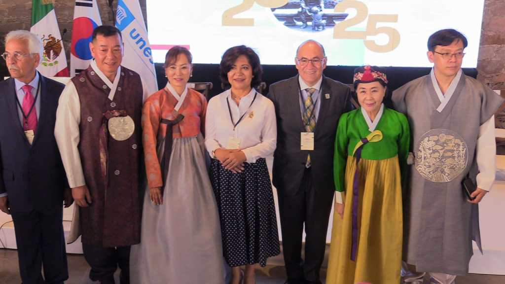 El alcalde Enrique Galindo Ceballos, lideró la reunión anual de la Red de Ciudades del Aprendizaje en&nbsp;México.