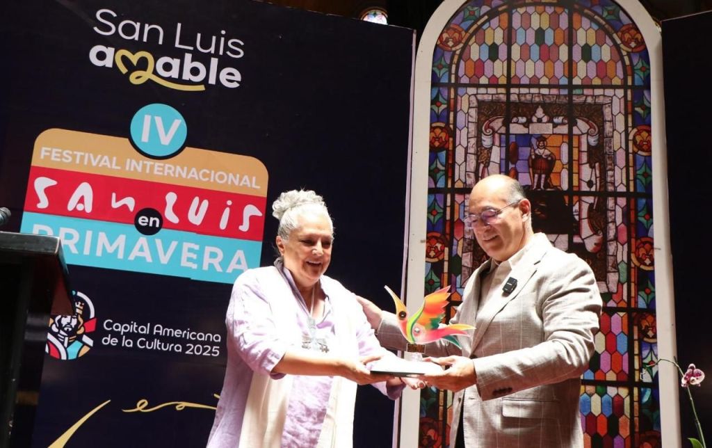 Laura Esquivel inspira revoluciones a través del arte, con su conferencia Mujeres&nbsp;Semilla