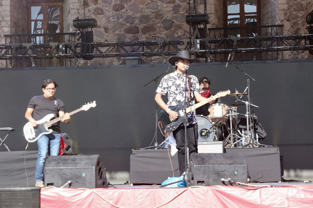 Exitosa presentación del Catálogo de Artistas Potosinos en el marco del Festival Internacional San Luis en&nbsp;Primavera