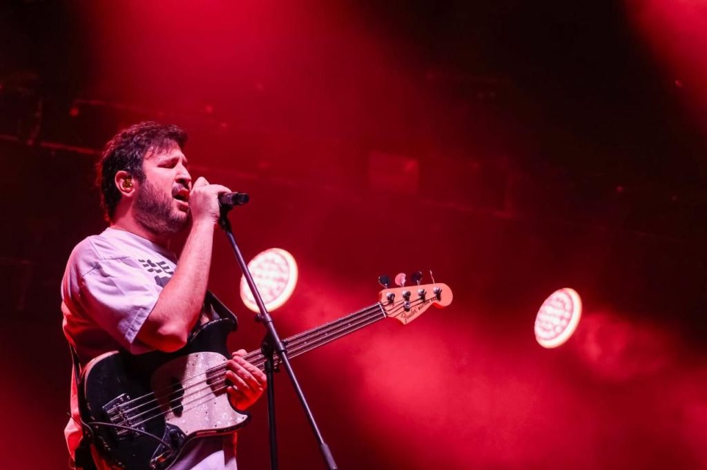 Little Jesus enciende la Plaza de Aranzazú con su indie rock&nbsp;tropical