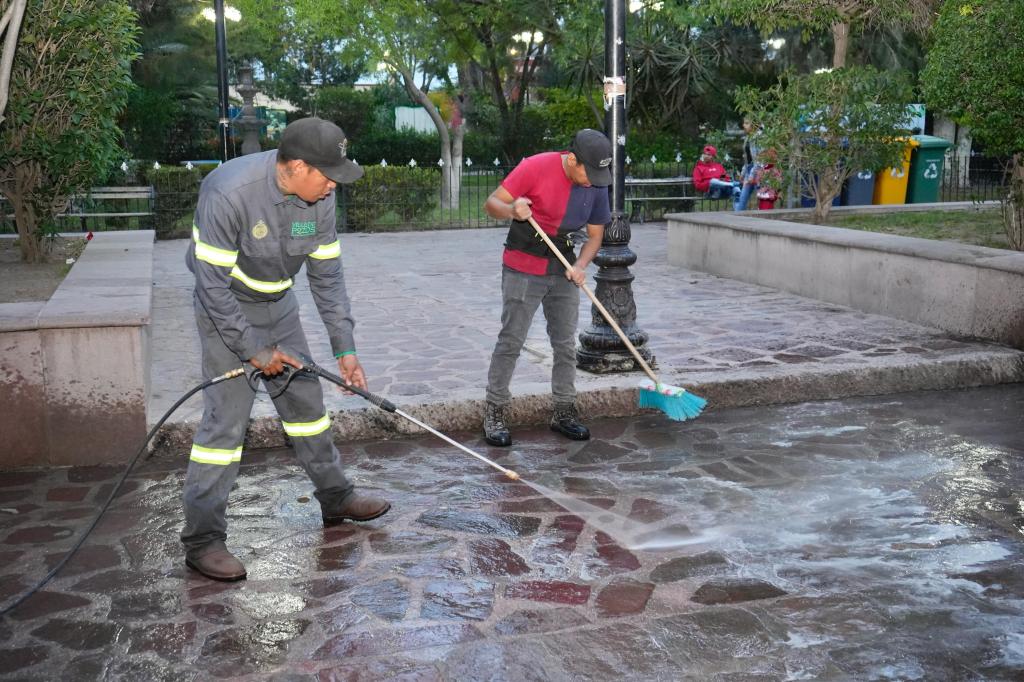 REALIZAN LIMPIEZA INTEGRAL PARA LA PROCESIÓN DE LOS&nbsp;CRISTOS