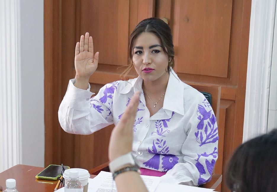 PRESENTA LA DIP. ROXANNA HERNÁNDEZ PUNTO DE ACUERDO PARA QUE LAS AUTORIDADES CONTINÚEN LA PROTECCIÓN Y SALVAGUARDA DE LAS RUTAS DE PEREGRINACIÓN Y SITIOS SAGRADOS COMO EL CERRO “EL QUEMADO”, DE LOS PUEBLOS INDÍGENAS&nbsp;WIXÁRIKA