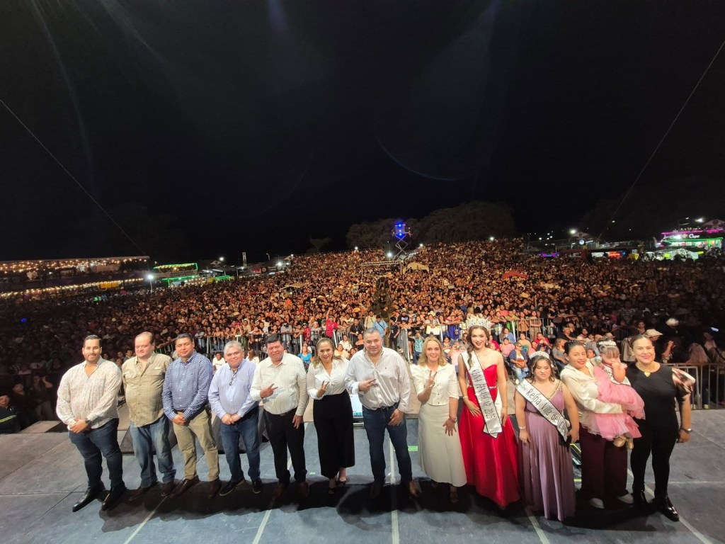 VALLENSES Y TURISTAS, SATISFECHOS CON LA FENAHUAP&nbsp;2025