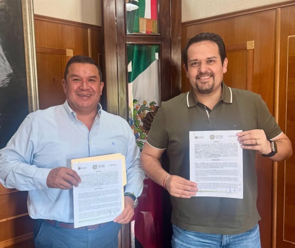 GOBIERNO ESTATAL MEJORA MÁS CAMINOS EN&nbsp;SLP