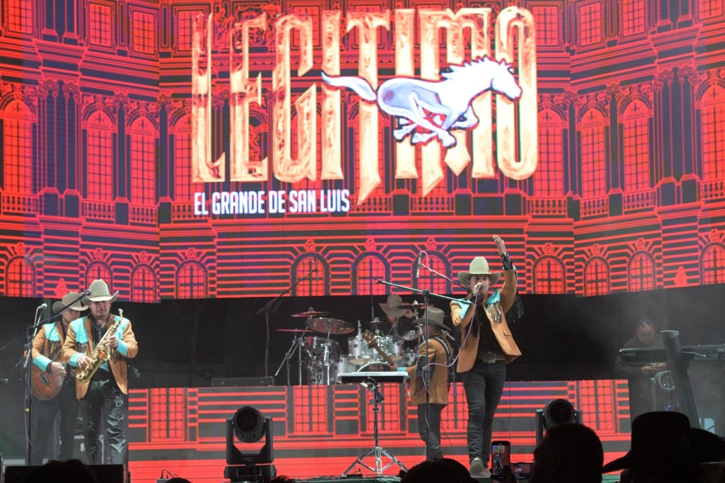 GRUPO LEGÍTIMO ARRASA EN GRANDE EN EL CIERRE DE LA FERIA NACIONAL DE LA ENCHILADA EN SOLEDAD DE GRACIANO&nbsp;SÁNCHEZ