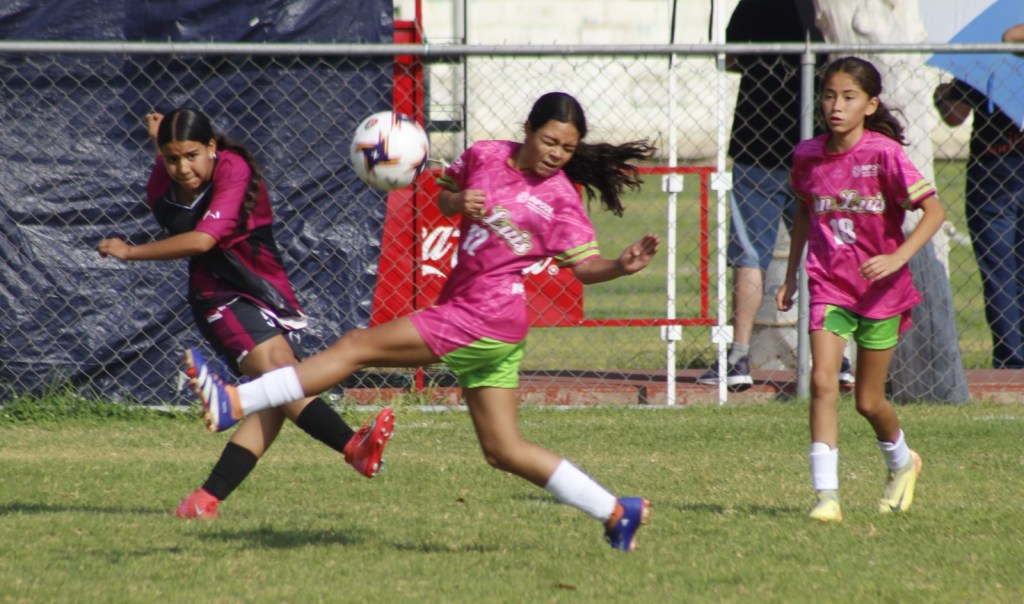 Tercera jornada en el Macro Regional de Futbol