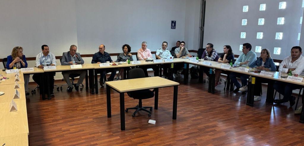 Alcalde Enrique Galindo sostiene reunión de trabajo con el Cabildo&nbsp;Capitalino