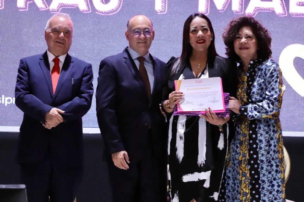 Alcalde Enrique Galindo reconoce labor de docentes del Sistema Educativo&nbsp;Municipal