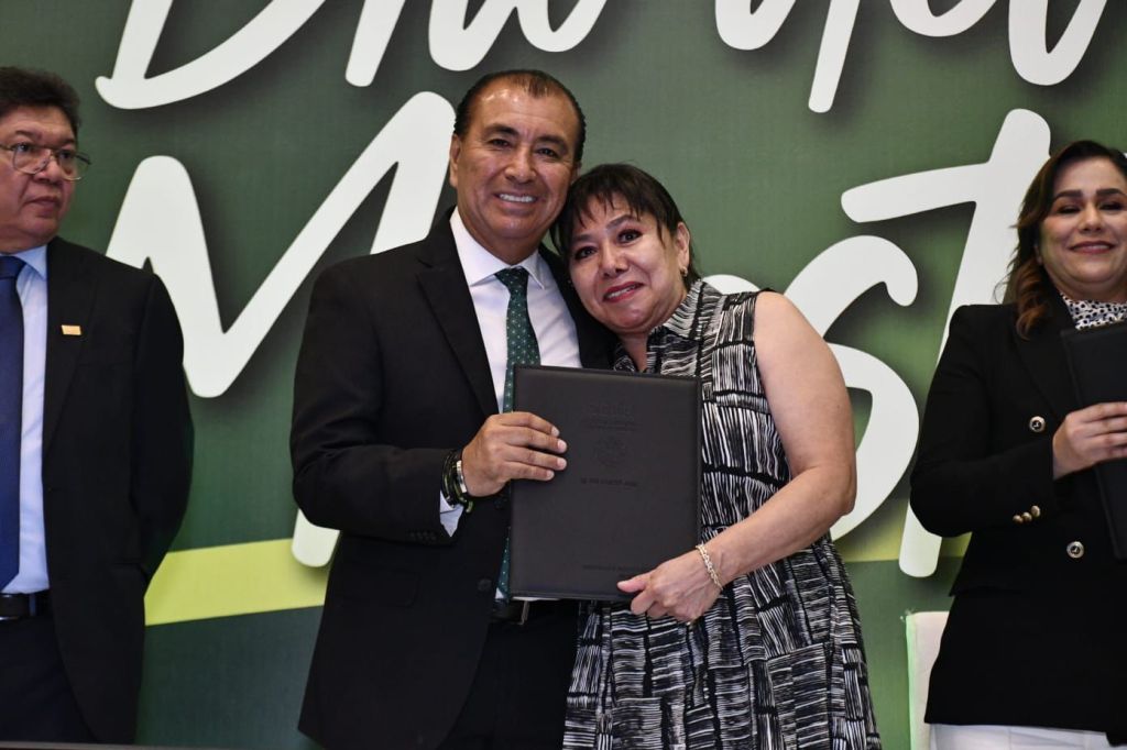 ESTADO REFRENDA APOYO SIN LÍMITES A LA EDUCACIÓN Y AL MAGISTERIO&nbsp;POTOSINO