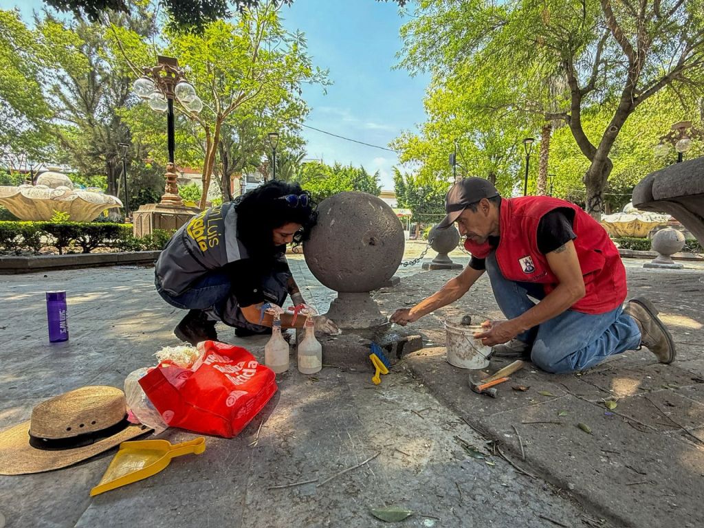 Ayuntamiento de SLP rehabilita esferas perimetrales del monumento a la madre, en&nbsp;Tequis