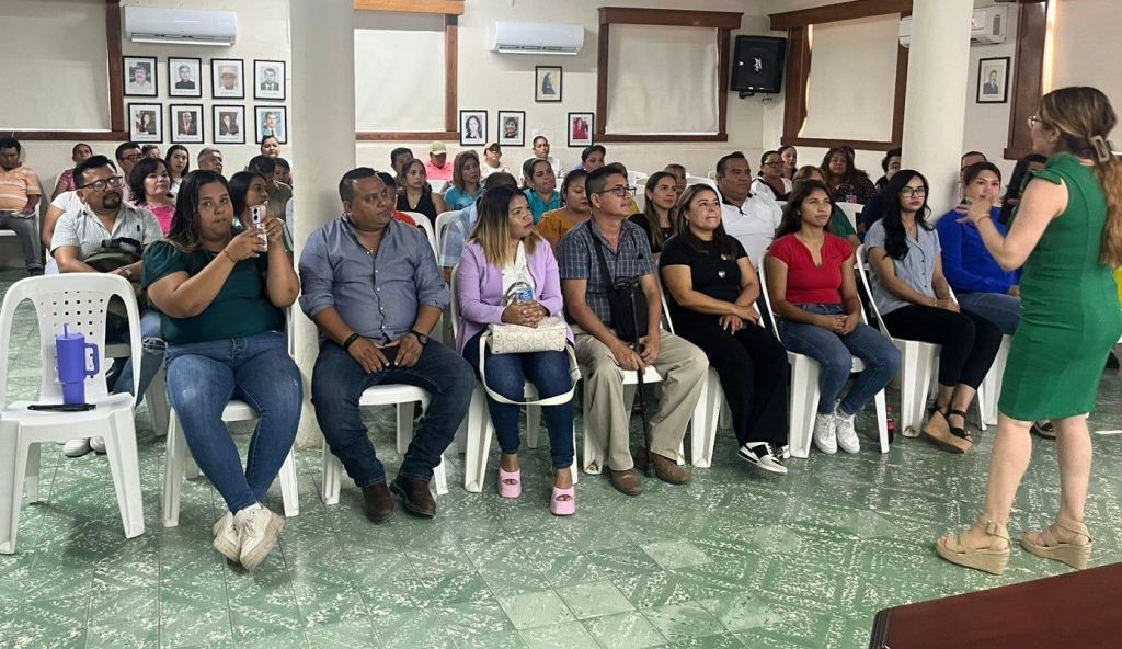CAPACITACIÓN SIN LÍMITES A PERSONAL MUNICIPAL EN DERECHOS HUMANOS Y&nbsp;GÉNERO