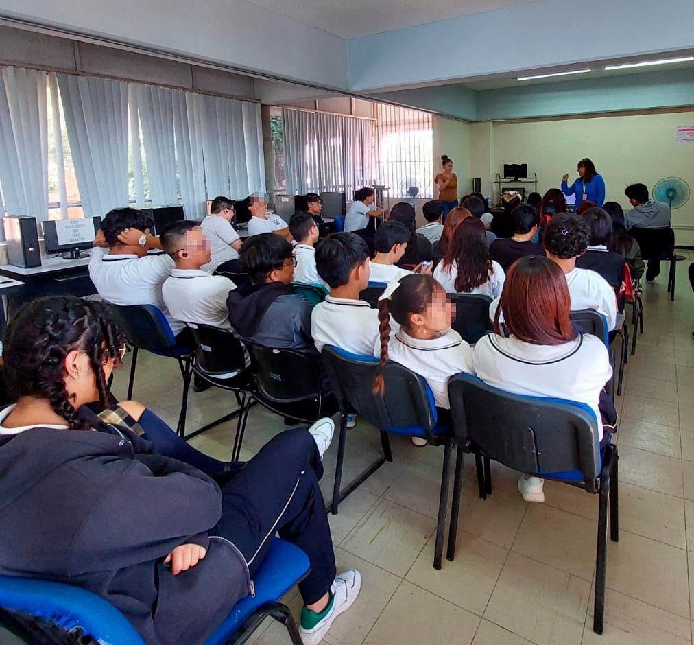 Jóvenes de SLP reciben pláticas de dependencias municipales para evitar situaciones de&nbsp;riesgo