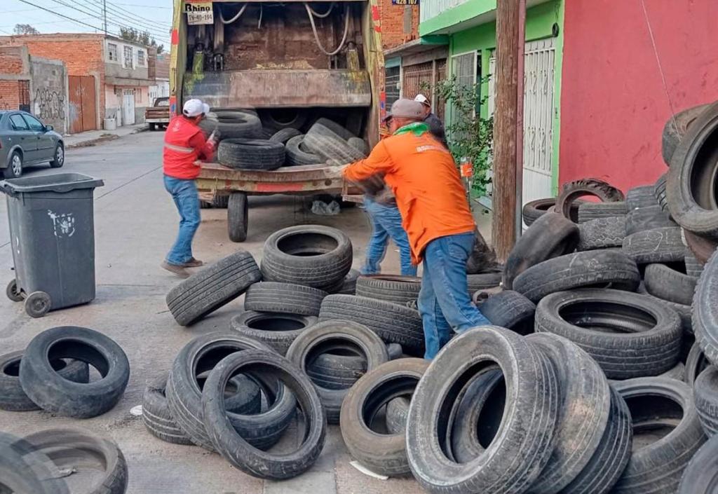 Continúa Ayuntamiento de SLP con medidas para evitar contaminación por&nbsp;llantas