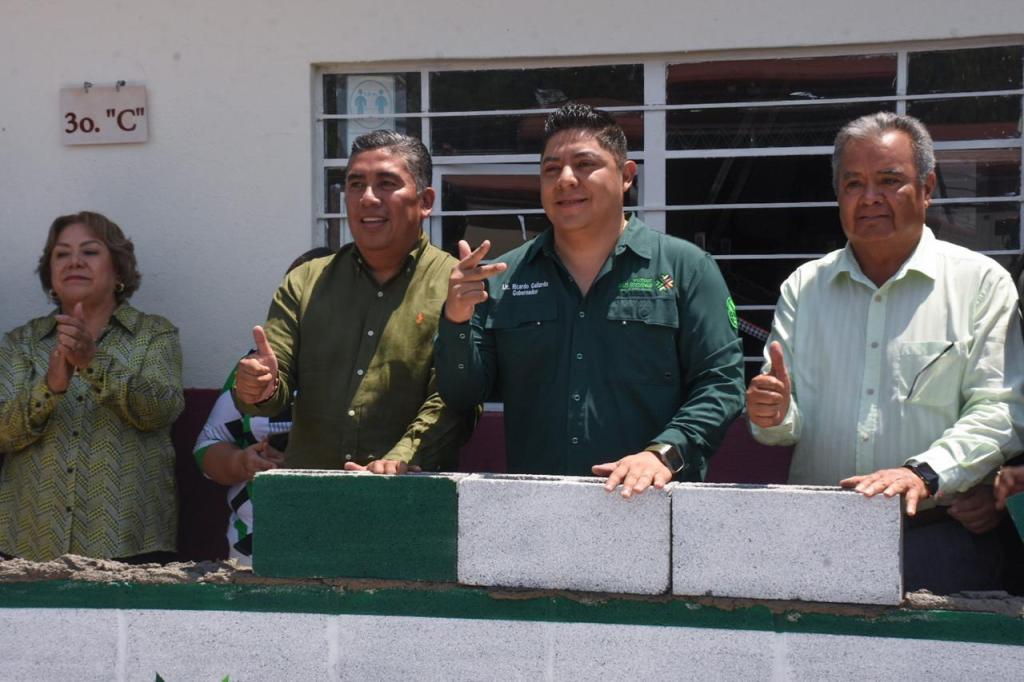 RICARDO GALLARDO Y JUAN MANUEL NAVARRO IMPULSAN MÁS EDUCACIÓN DE CALIDAD CON RECONSTRUCCIÓN DE ESCUELA RURAL EN&nbsp;SOLEDAD