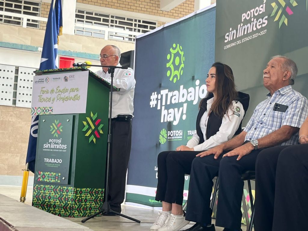 UN ÉXITO FERIA DEL EMPLEO PARA&nbsp;JÓVENES