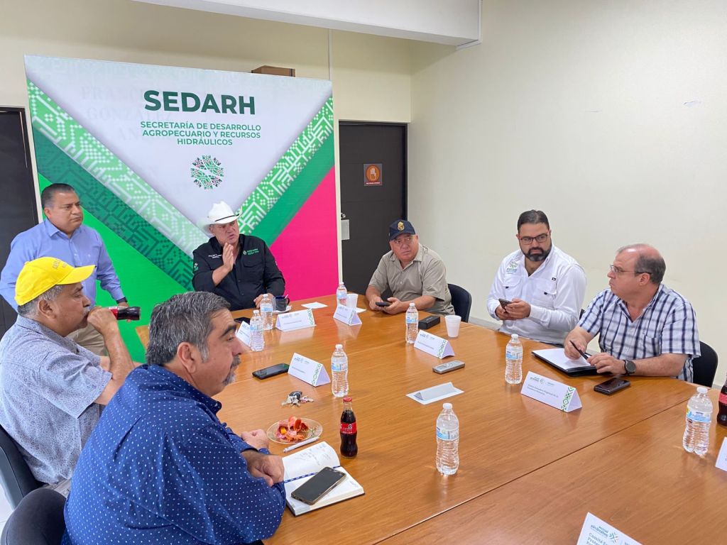 GOBIERNO ESTATAL COMBATE GUSANO BARRENADOR Y OTRAS&nbsp;PLAGAS