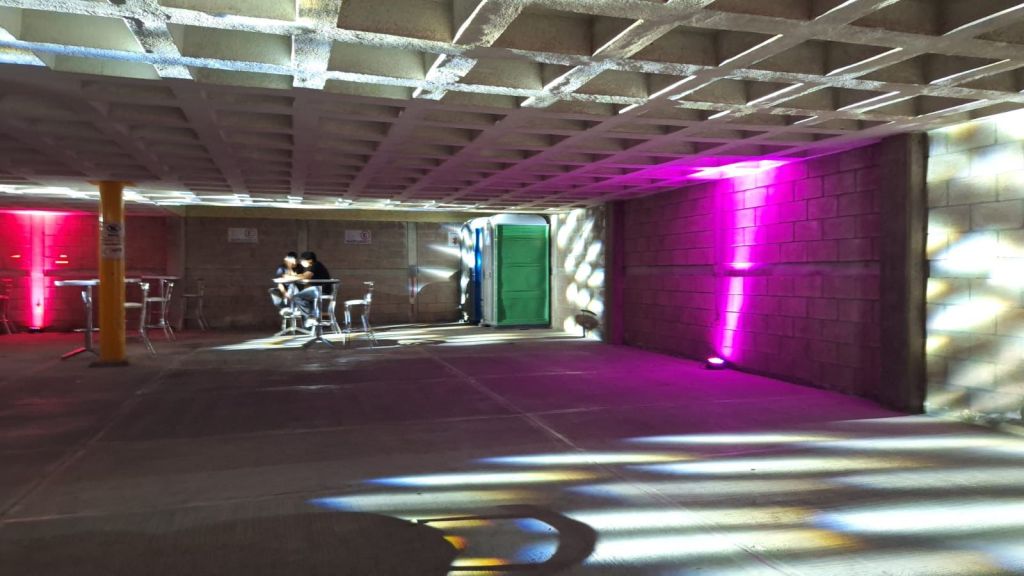 Comercio municipal clausura evento clandestino en Himno&nbsp;Nacional