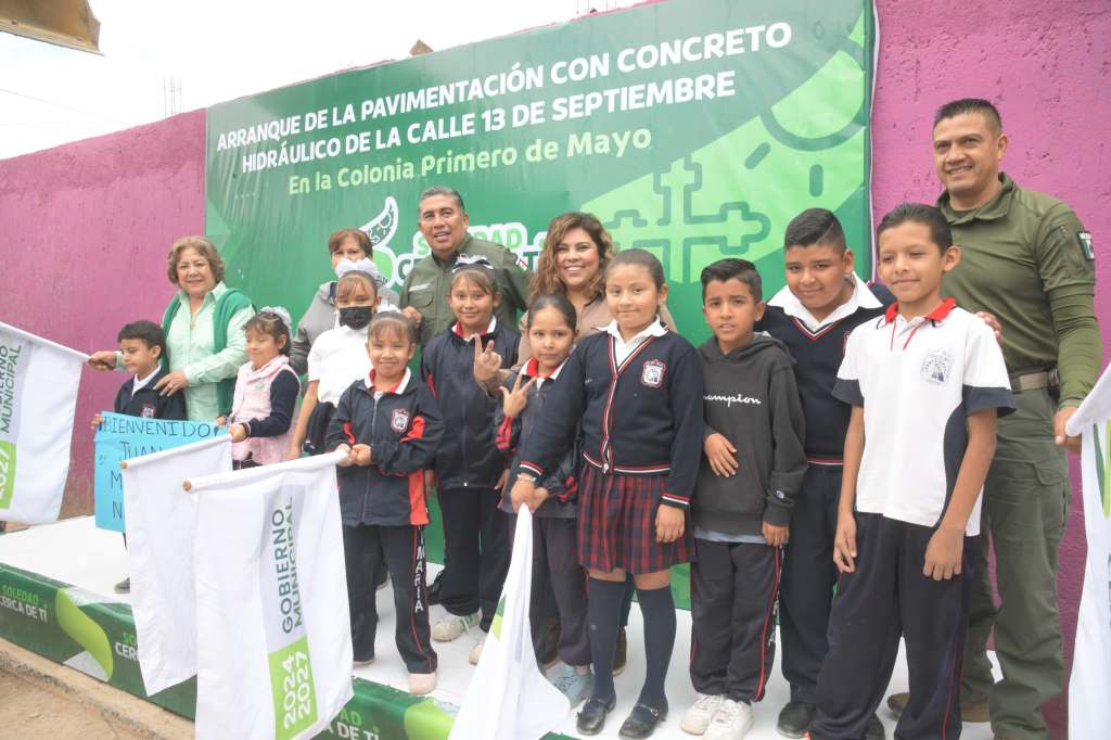 ARRANQUE DE PAVIMENTACIÓN DE CALLE FUE UNA DEMANDA ESCUCHADA Y CUMPLIDA, RECONOCEN SOLEDENSES AL ALCALDE NAVARRO MUÑIZ