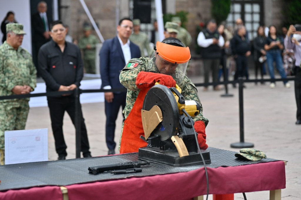 RICARDO GALLARDO CARDONA Y SEDENA INICIAN CAMPAÑA DE CANJE DE ARMAS DE FUEGO EN EL&nbsp;ESTADO
