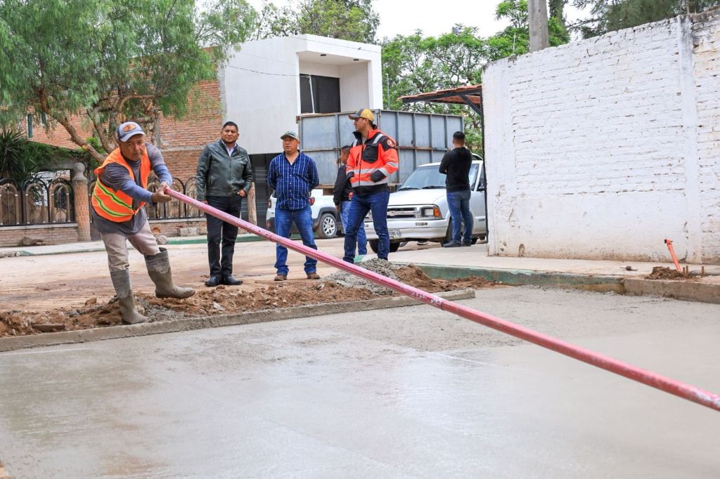 PRESIDENTE MUNICIPAL ISMAEL HERNÁNDEZ MARTÍNEZ SUPERVISA OBRAS EN EMILIANO&nbsp;ZAPATA